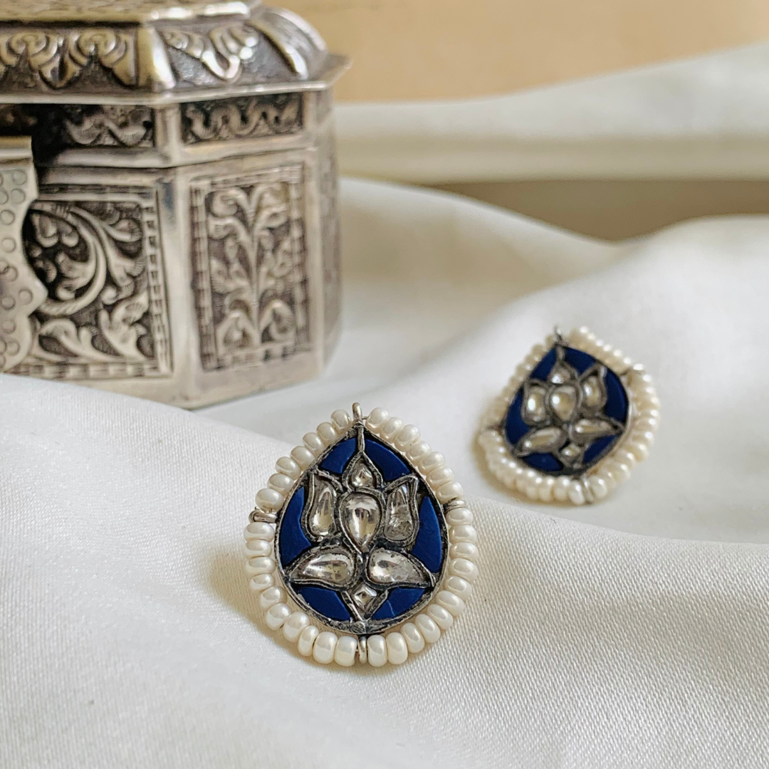 Rajmudra Silver 925 stud earrings