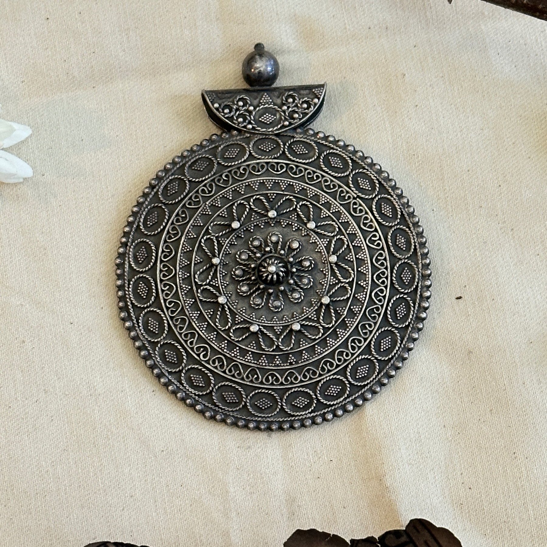 Exceptional sterling silver pendant
