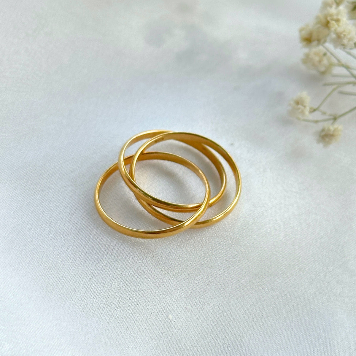 The Classic Gold Plated Silver 925 Interlinked Ring Stack