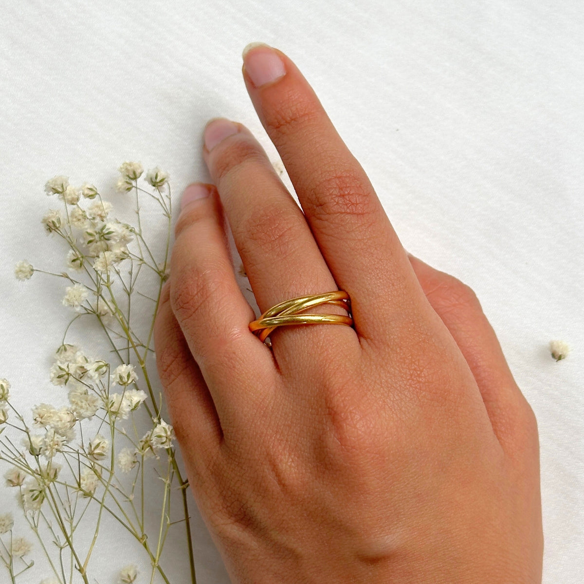 The Classic Gold Plated Silver 925 Interlinked Ring Stack