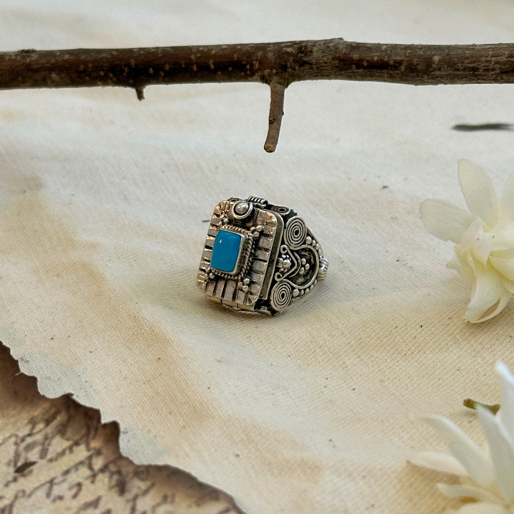 Tala Gemstone Openable Silver 925 Ring