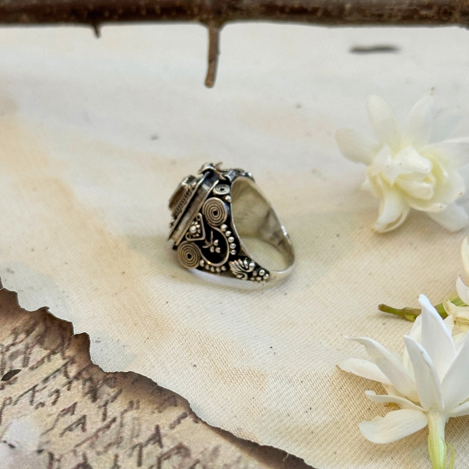 Tala Gemstone Openable Silver 925 Ring