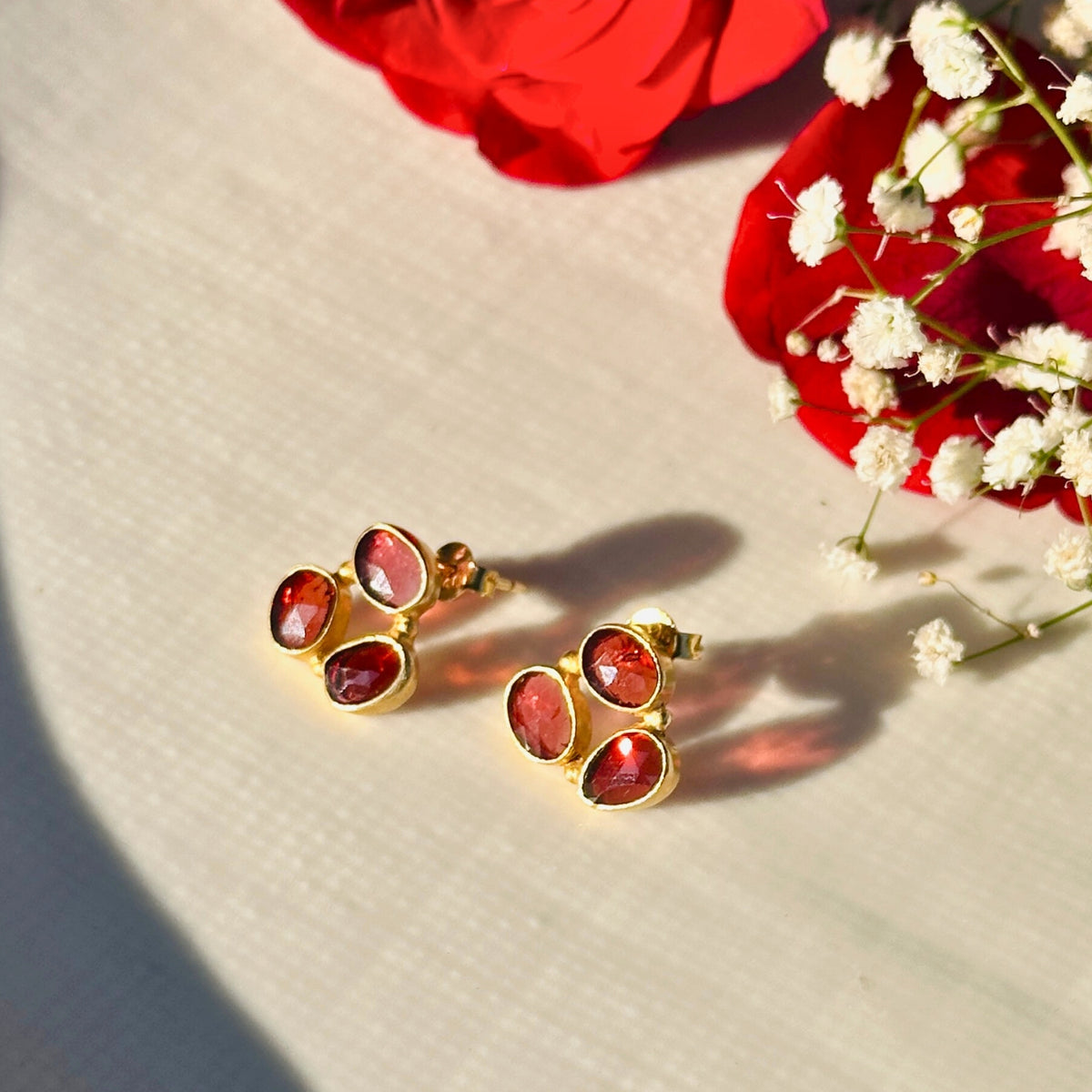 Huxley Garnet 18K Gold Plated Silver 925 Love Earrings