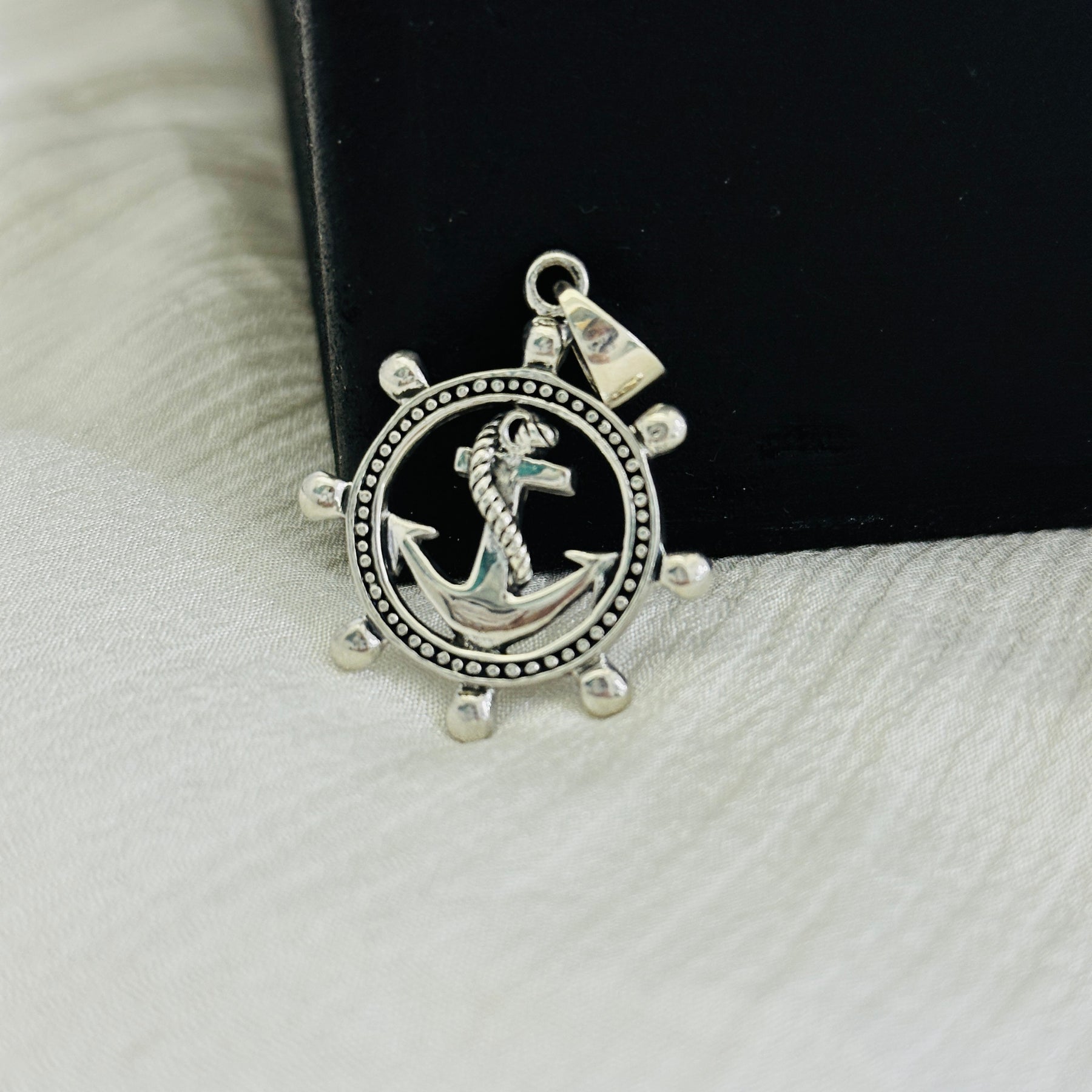 Hook Steering Silver 925 Men's Pendant