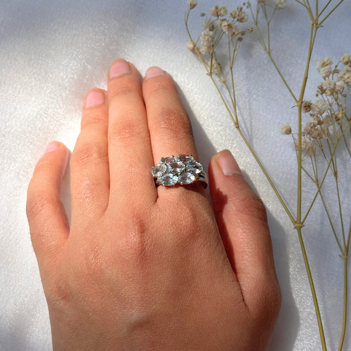 Oval Faceted Aquamarine Three Line 925 Silver Ring