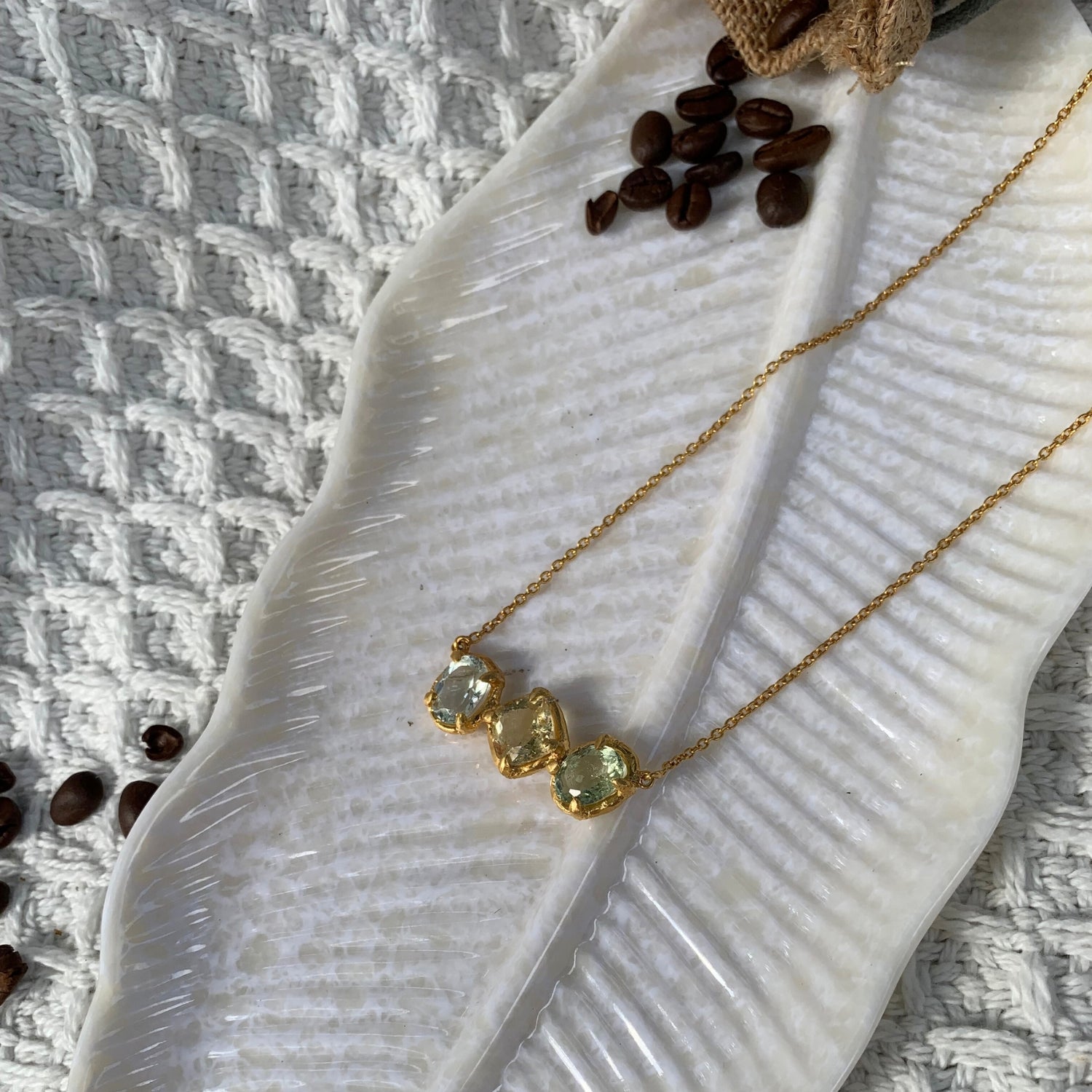 Gemstone qua Three Stone 18 K Gold Plated Silver Necklace