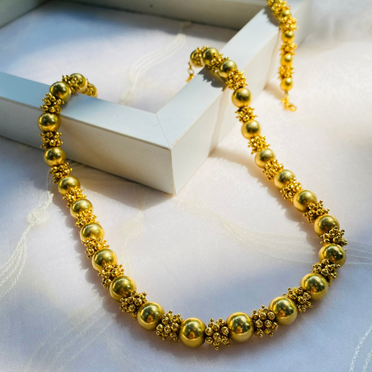 traditional gold necklace for women polished finish