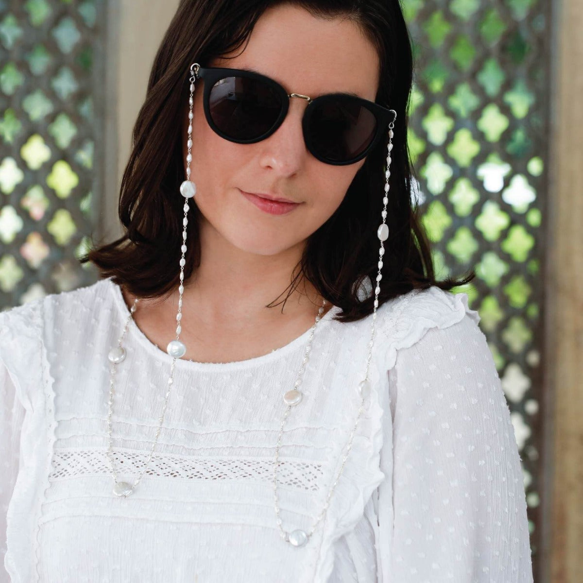 Pearl mask & glass chain