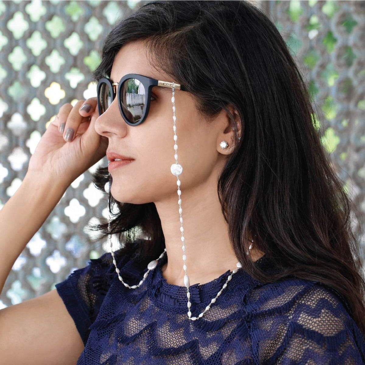 Pearl mask & glass chain