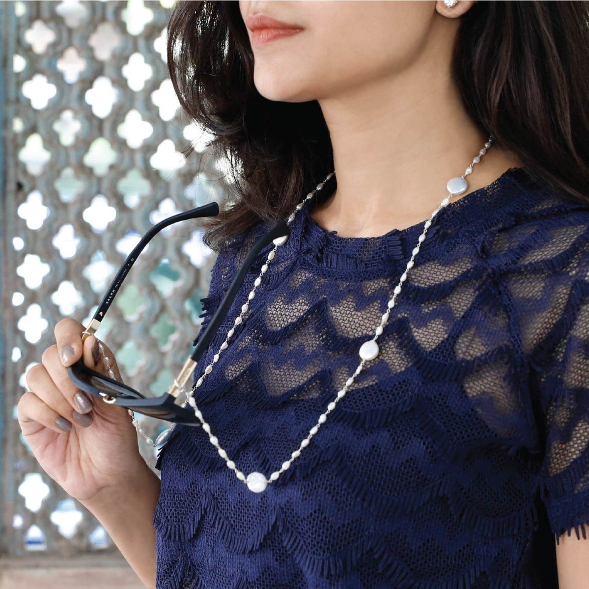 Pearl mask & glass chain