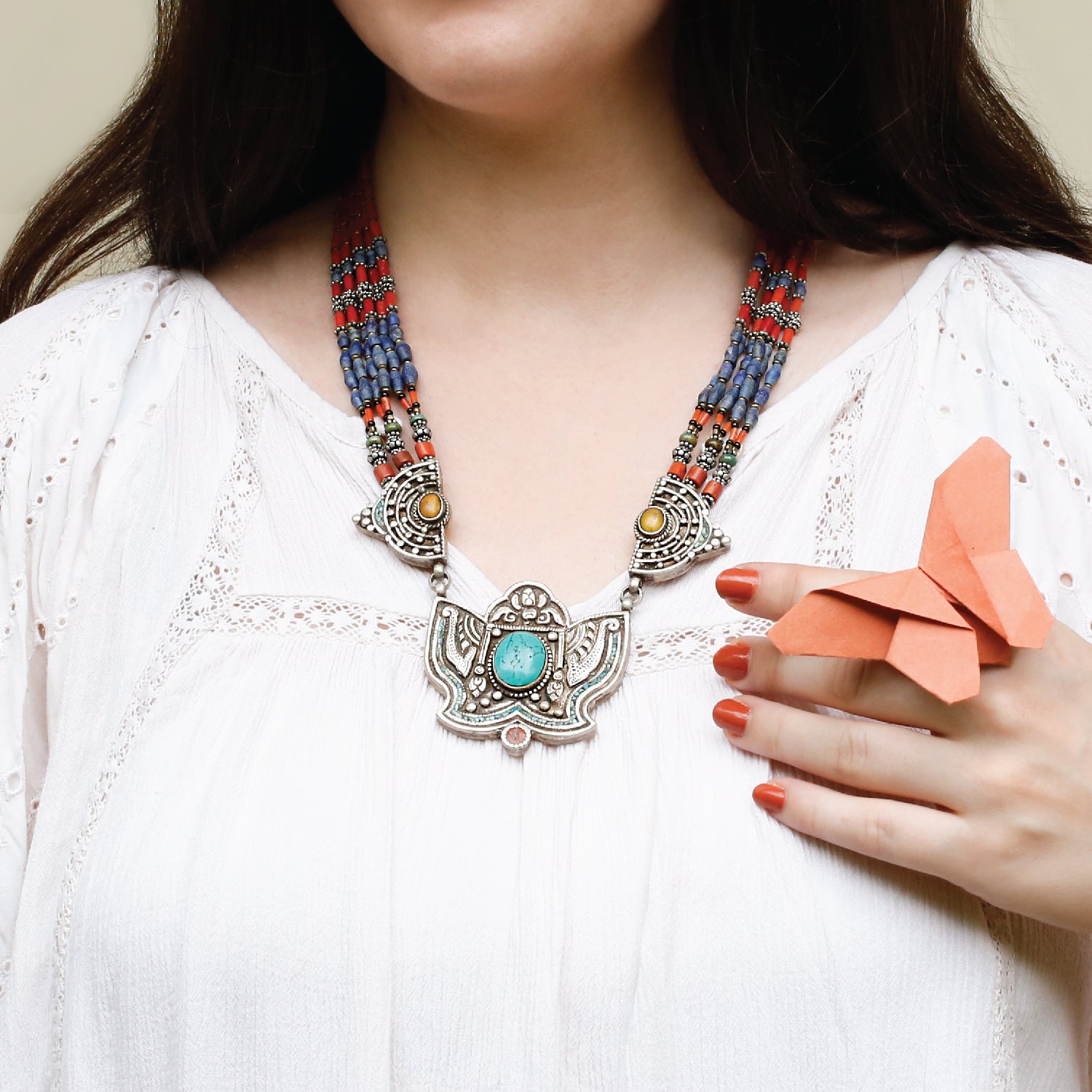 Color stone on sale necklace design