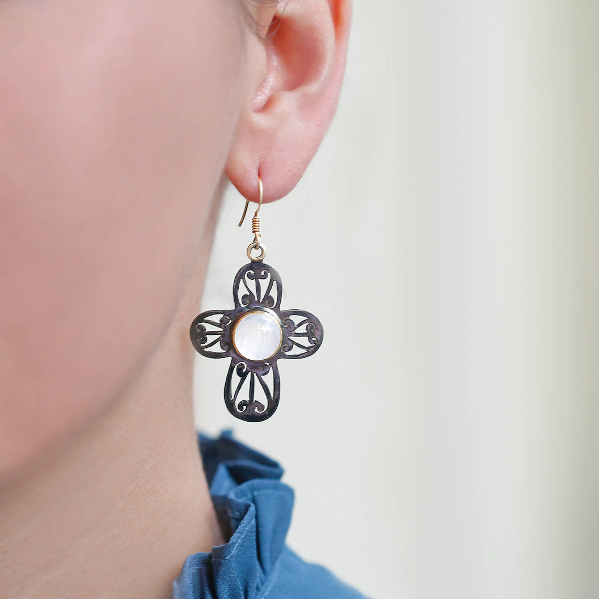 Two Tone Moonstone Silver 925 Flower Earrings