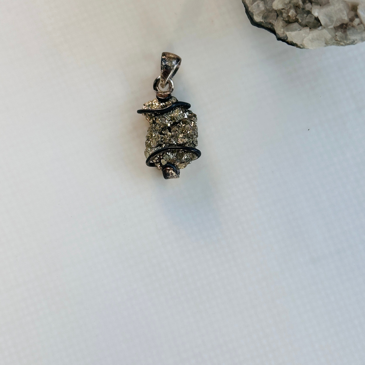 Brill Gun Metal Silver 925 Pendant