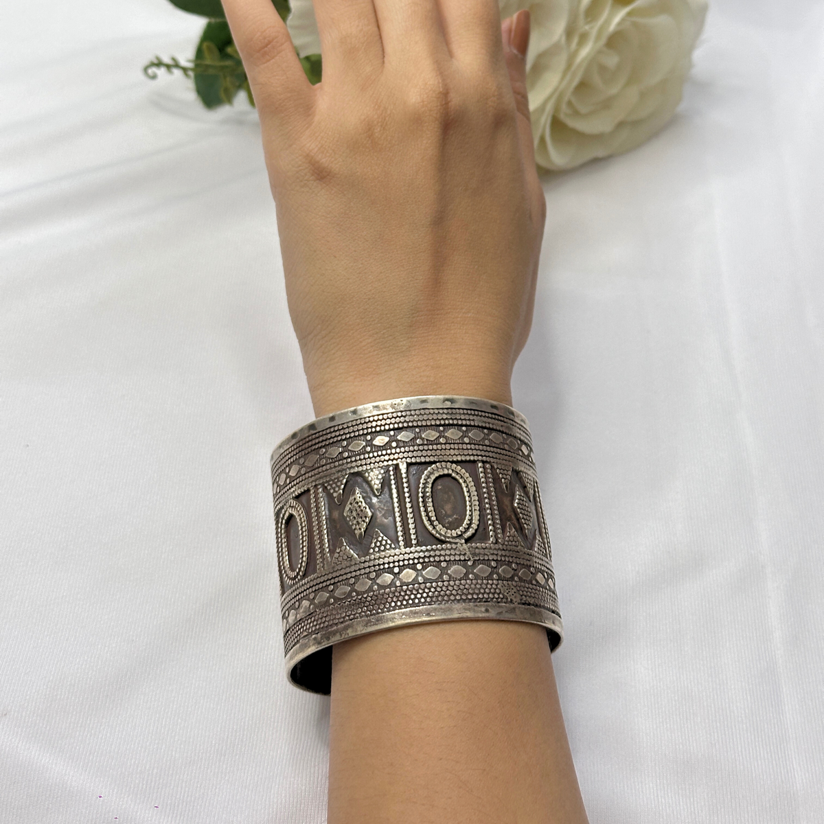Leela Traditional Silver Cuff Bangle
