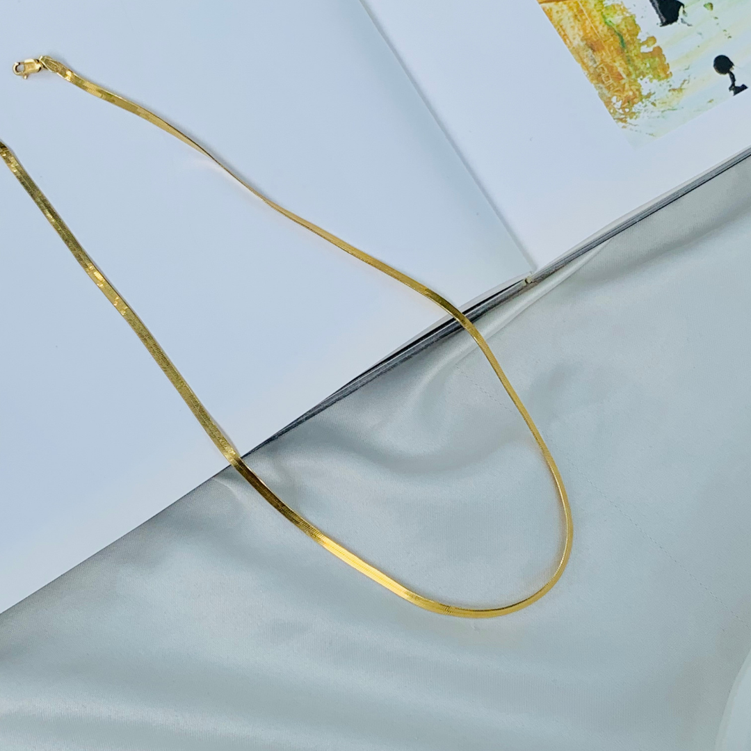 Beata  Golden Chain Necklace