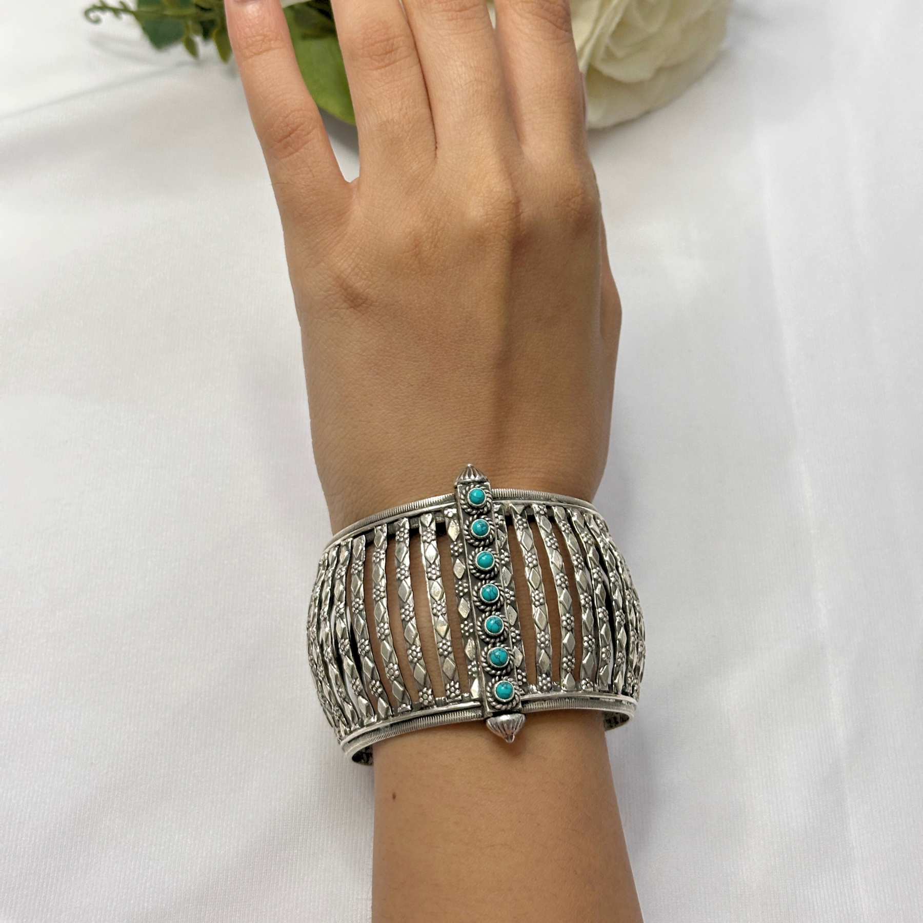 Turquoise Cage Traditional Silver 925 Bangle