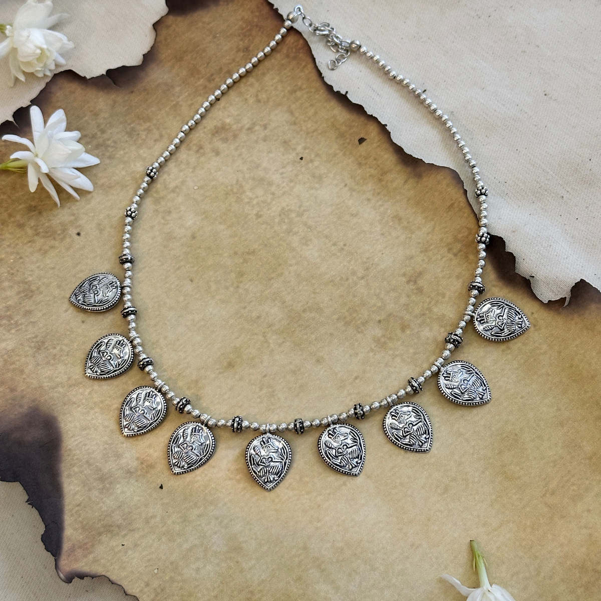 Kin Traditional Silver 925 Necklace