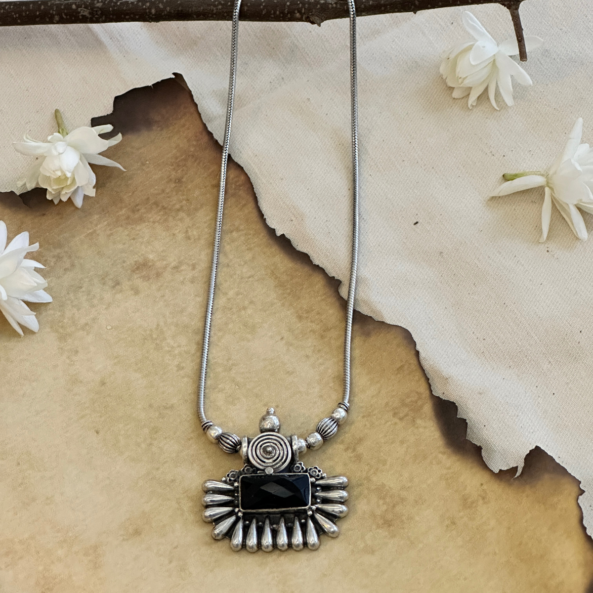 Prito Traditional Silver 925 Necklace