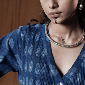 Aabha Garnet Silver 925 Hasli Necklace