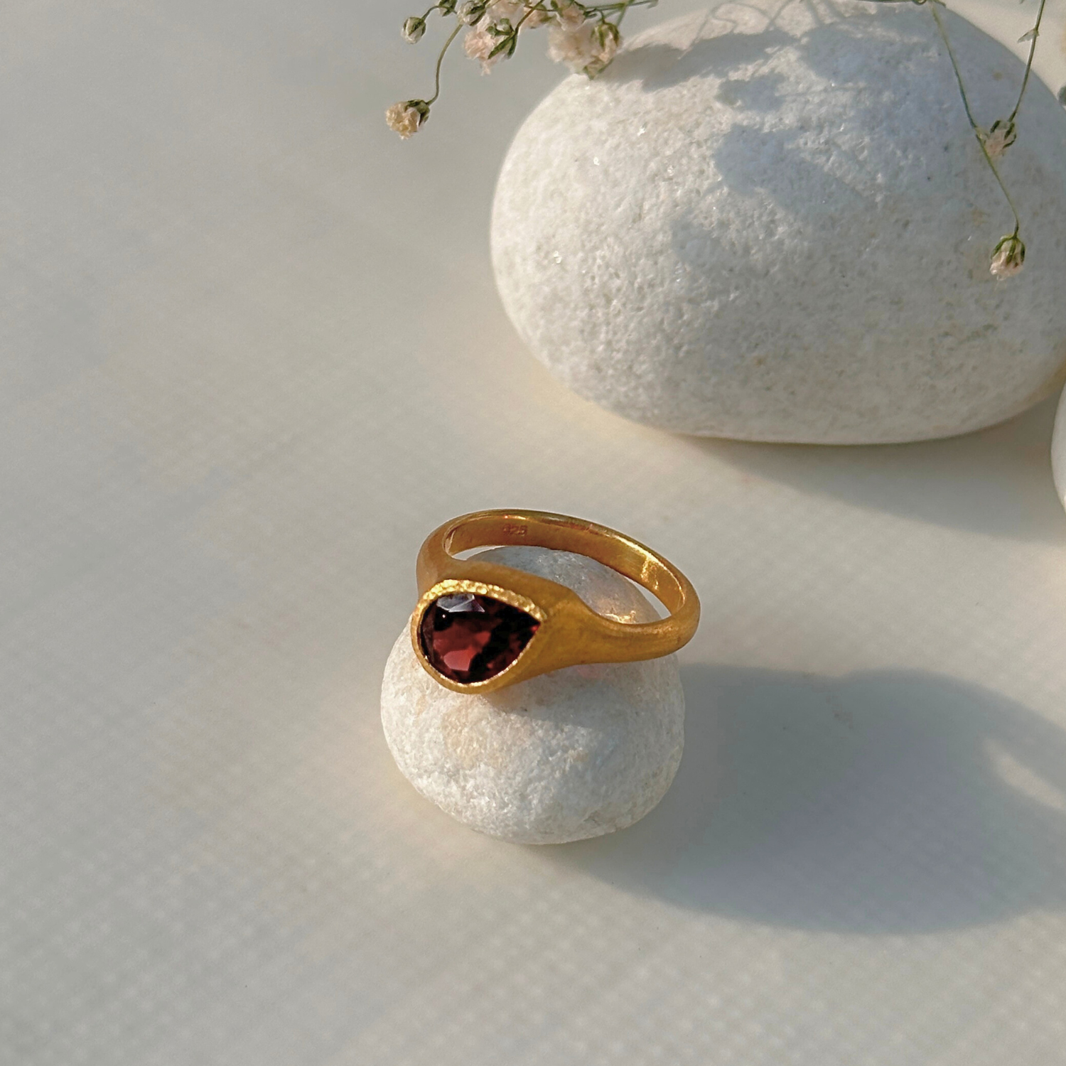 Zyra 18k Gold Plated Silver 925 Ring