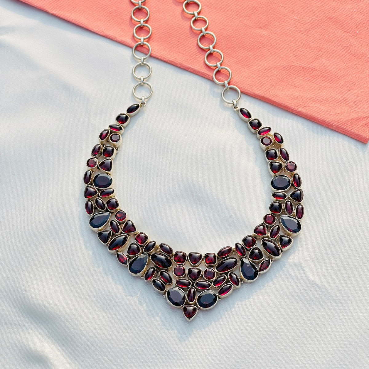 Tiya Silver 925 Garnet Necklace