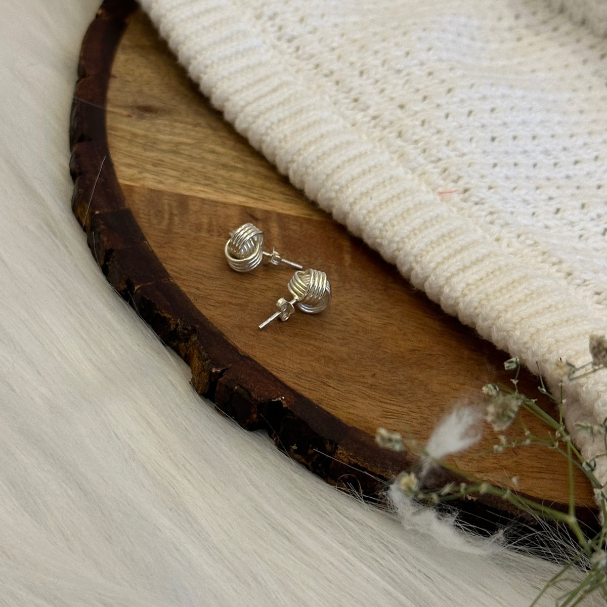 Rounded Studs