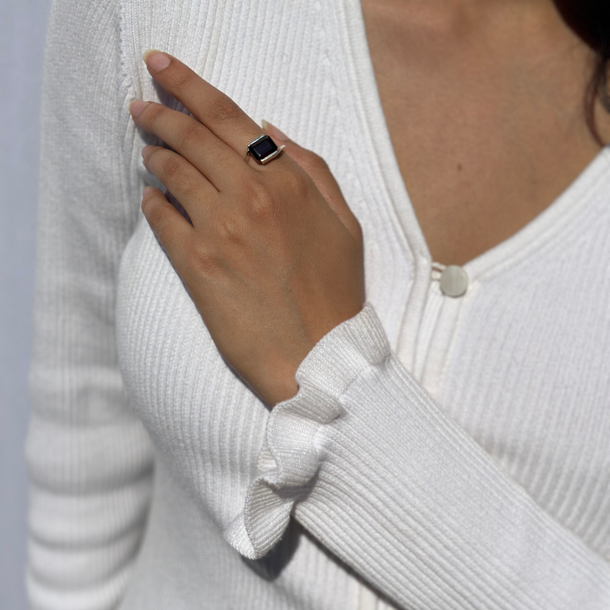 Ely Garnet Silver 925 Ring