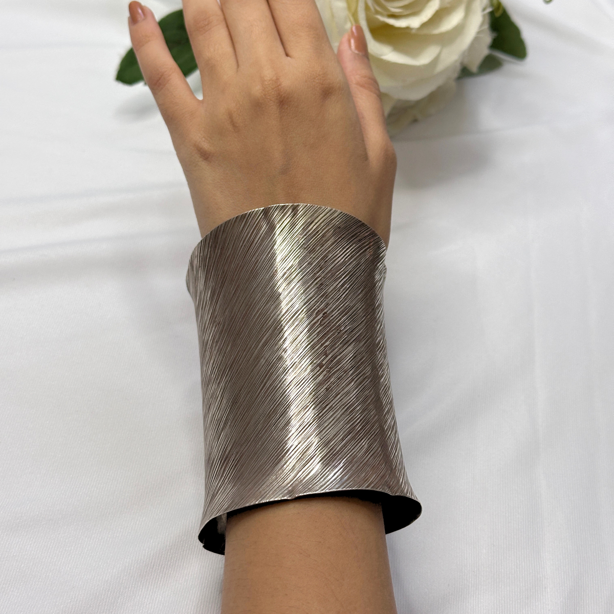 Haniya Traditional Silver Cuff Bangle