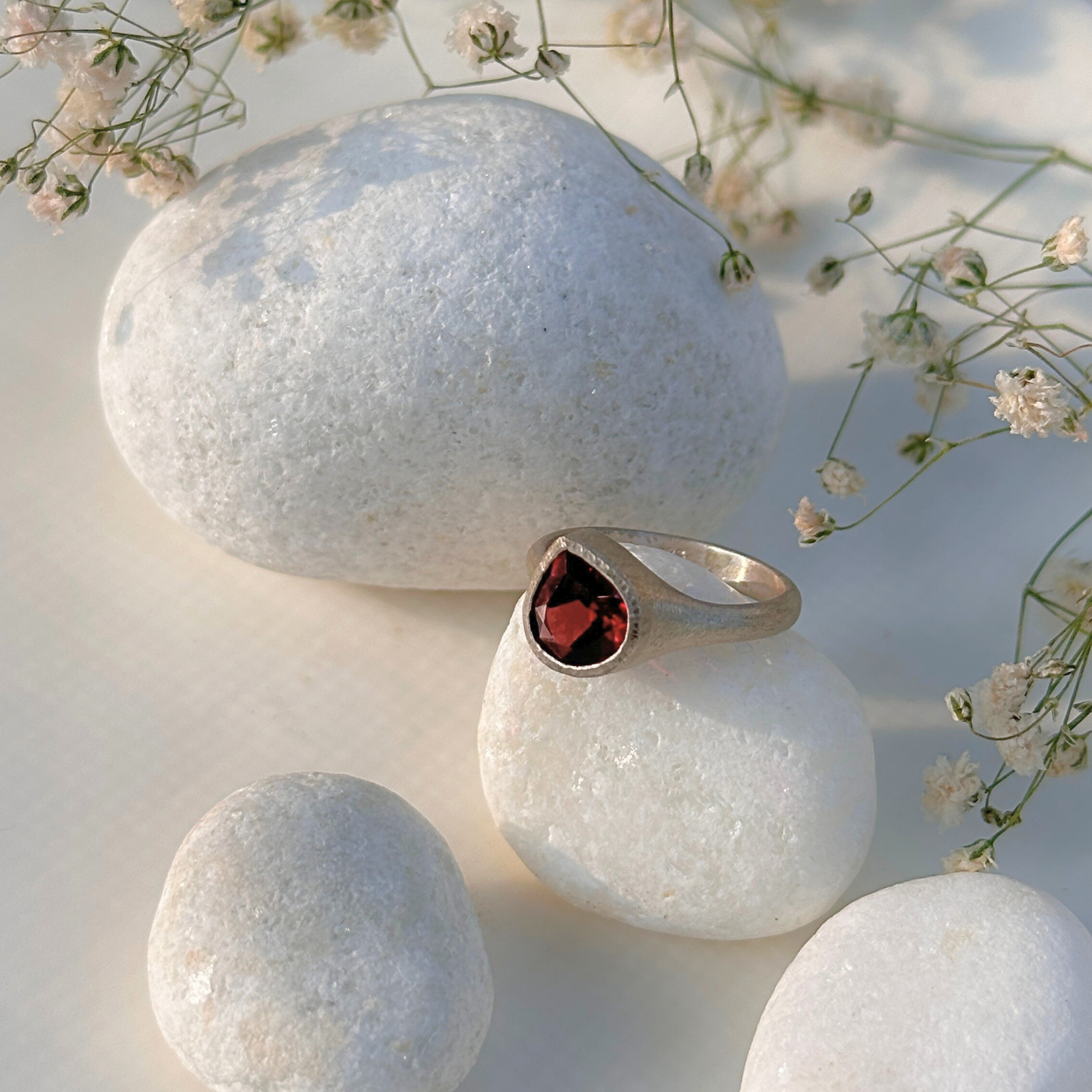 Zin Garnet Silver 925 Ring