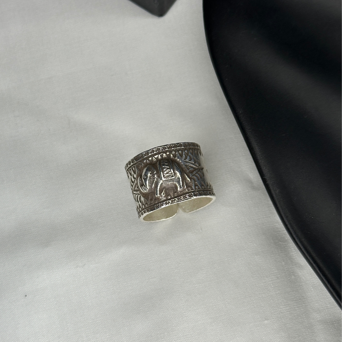 Elephant Engraved Silver 925 Men's Ring