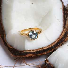 Bellatrix Blue Topaz Gold Plated Silver 925 Ring