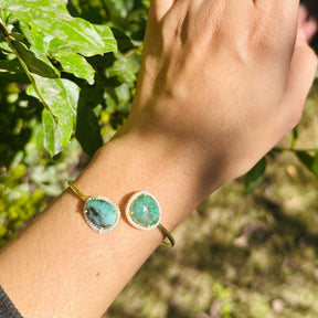 Shashi Emerald Cuff 18k Gold Plated Silver 925 Bracelet