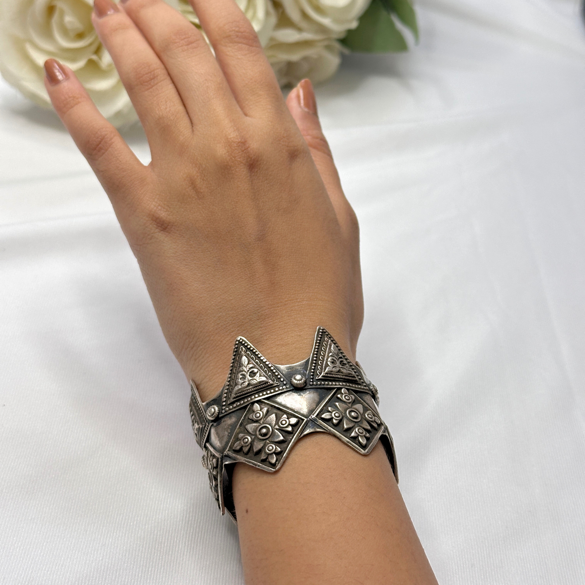 Mishti Traditional Silver 925 Cuff Bangle