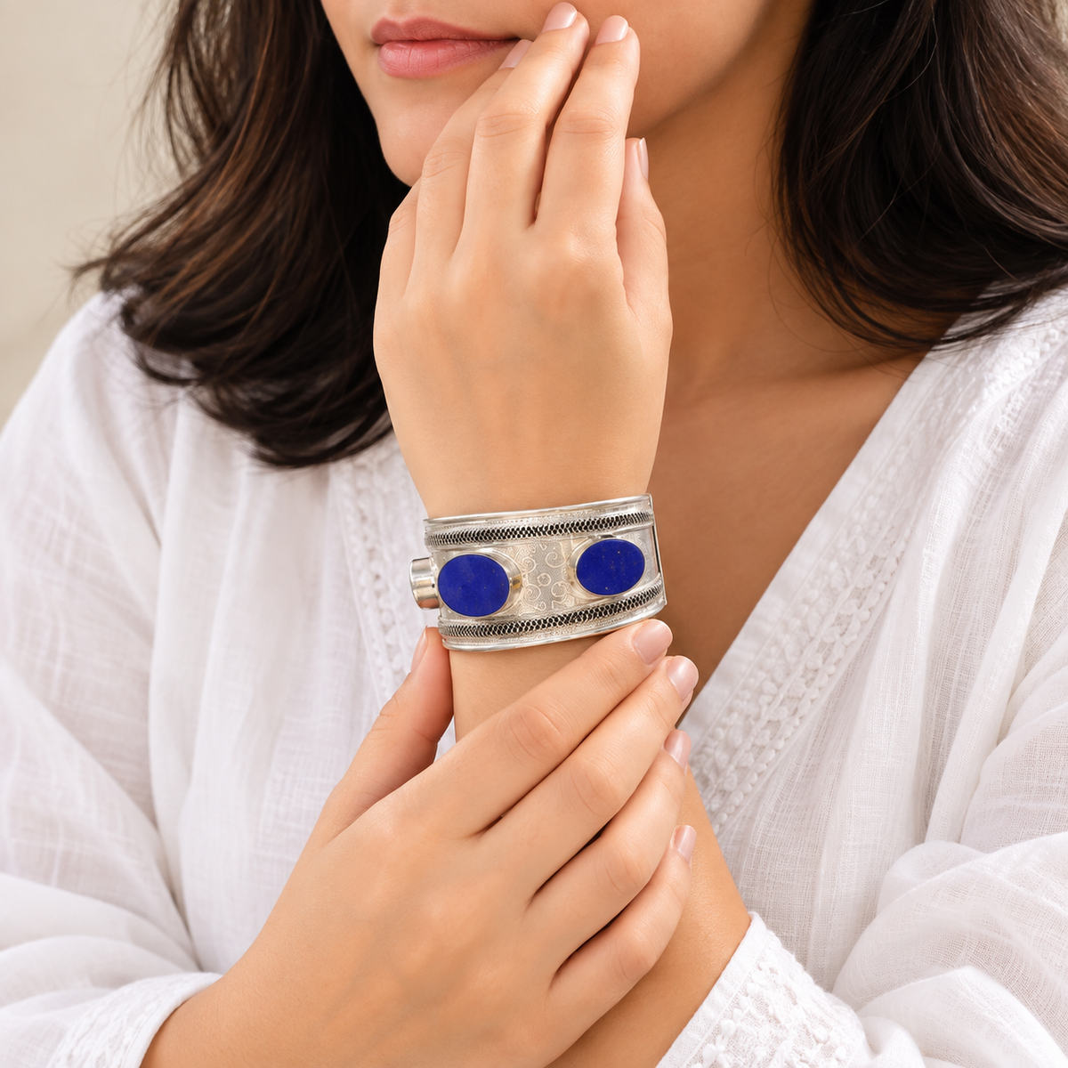Aamna Lapis Lazuli and Onyx Silver 925 Bangle