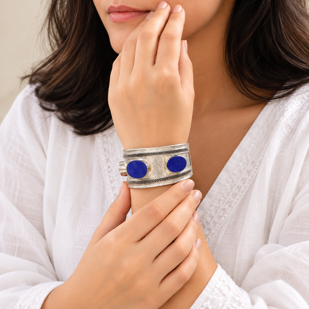 Aamna Lapis Lazuli and Onyx Silver 925 Bangle