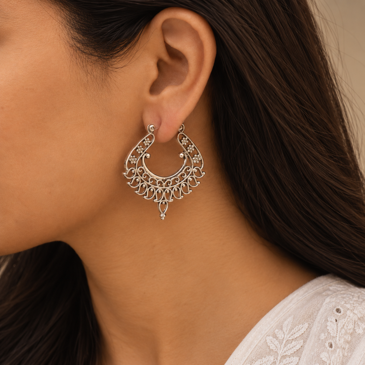 Admirable traditionally designed silver 925 hoops