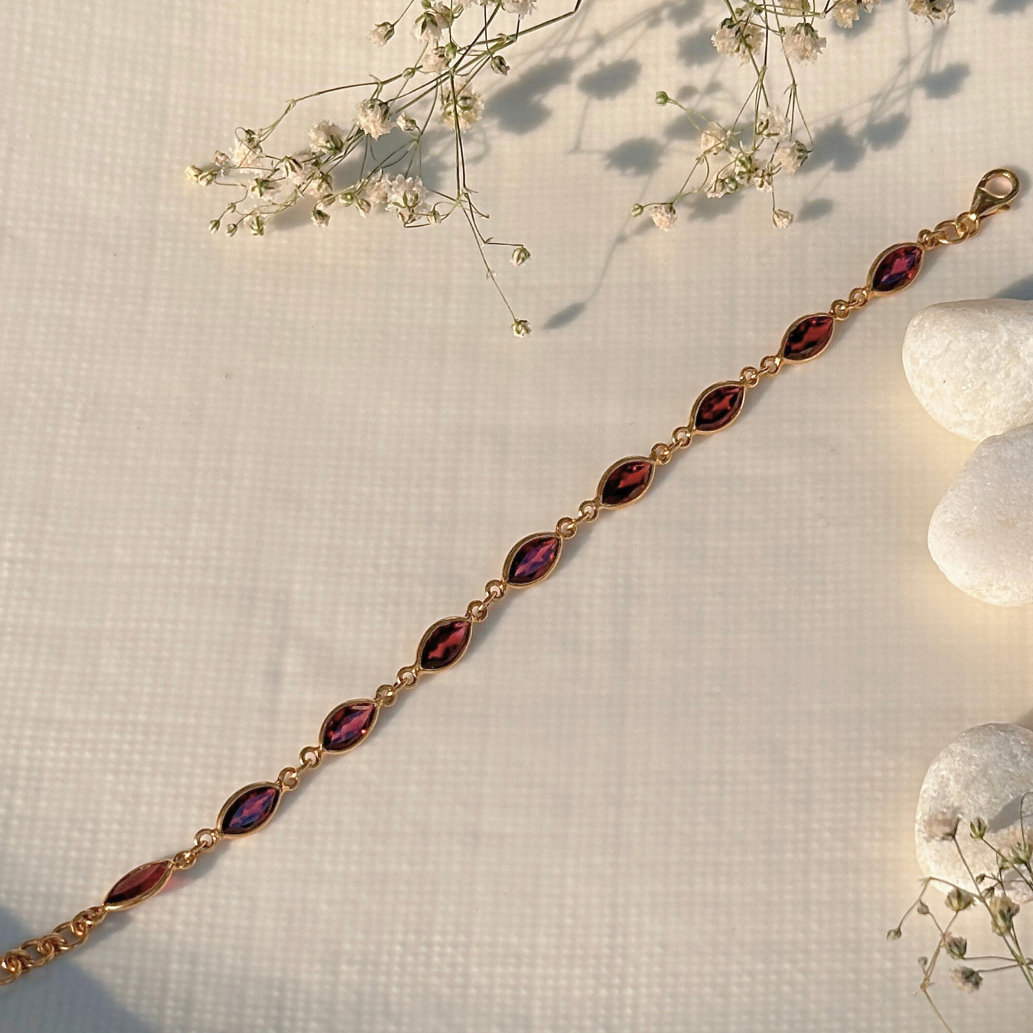 Garnet silver 925 bracelet for women, Natural garnet gemstone silver bracelet, Natural garnet gemstone set in 925 sterling silver bracelet