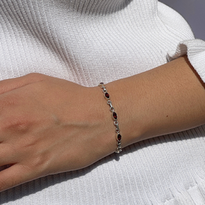 Garnet silver 925 bracelet for women, Natural garnet gemstone silver bracelet, Natural garnet gemstone set in 925 sterling silver bracelet