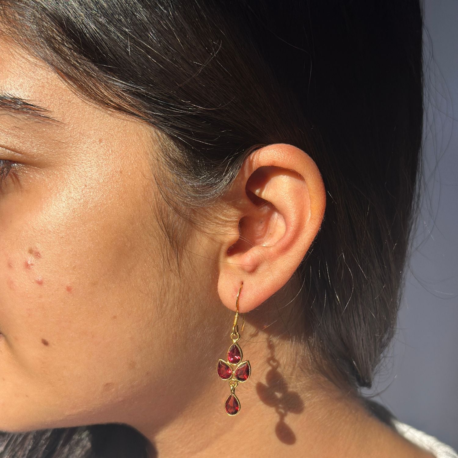 Garnet silver 925 earrings for women

Natural garnet stone sterling silver earrings

Red garnet gemstone 925 silver earrings