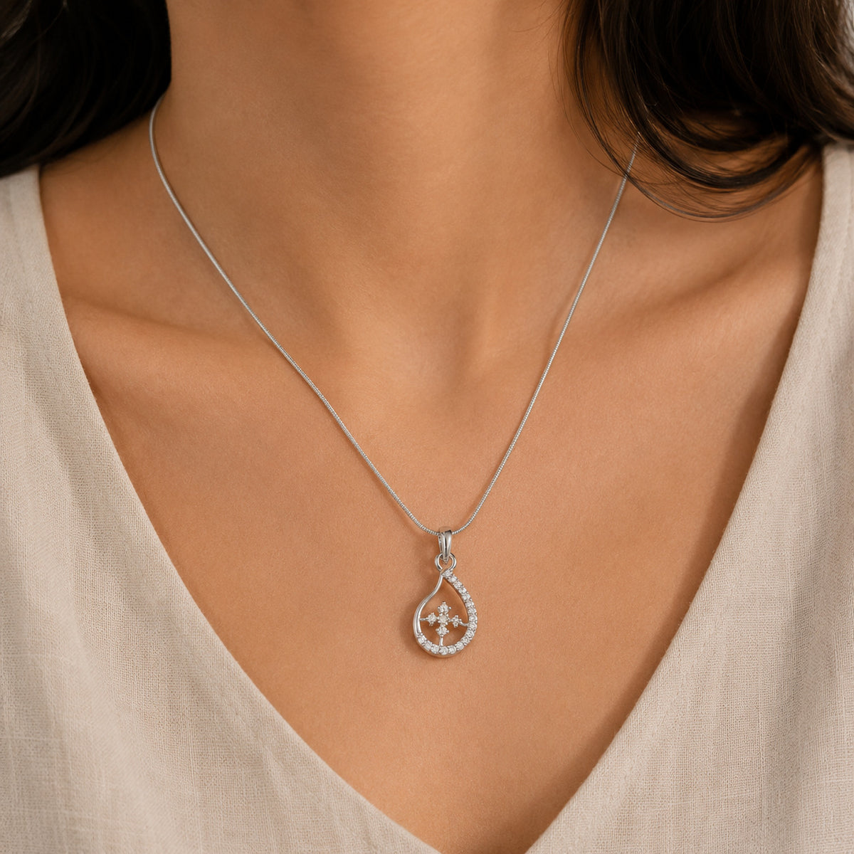 Isolde Silver 925 Diamond Pendant