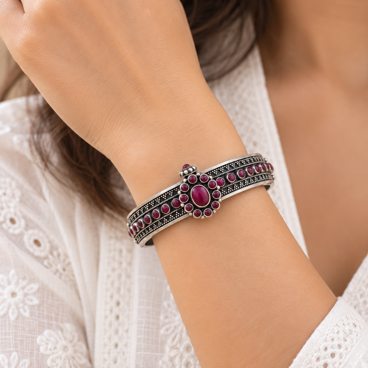 Meera Silver 925 Bangle
