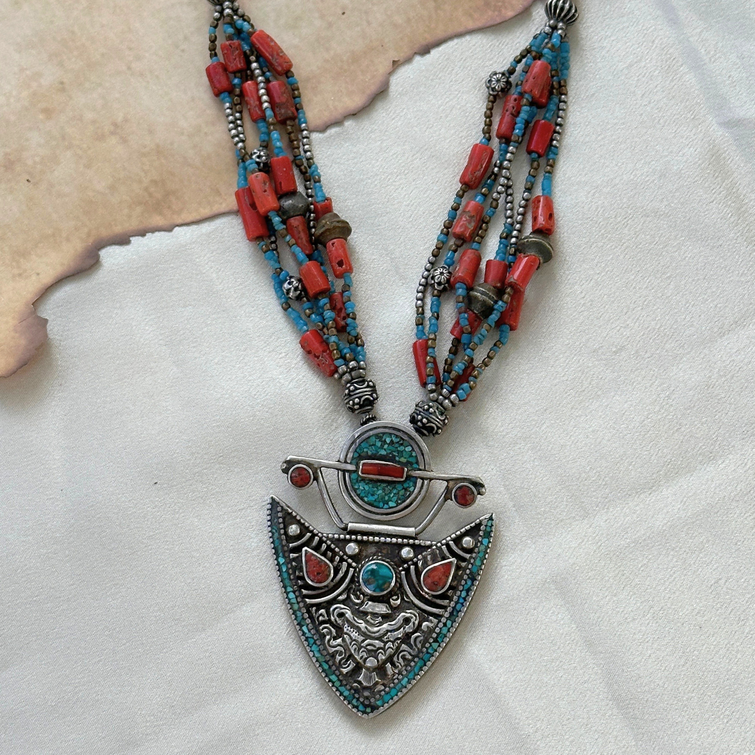 High-quality handcrafted sterling silver accessories, Silver 925 jewelry, Silver gemstone pendant,
