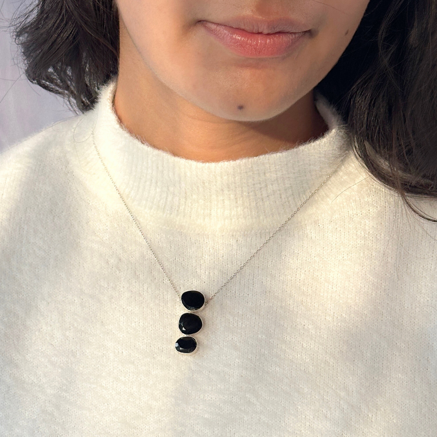 Black onyx silver 925 pendant necklace

Natural black onyx gemstone silver necklace

Black onyx 925 sterling silver pendant

Black onyx stone silver necklace India

Elegant black onyx silver necklace online