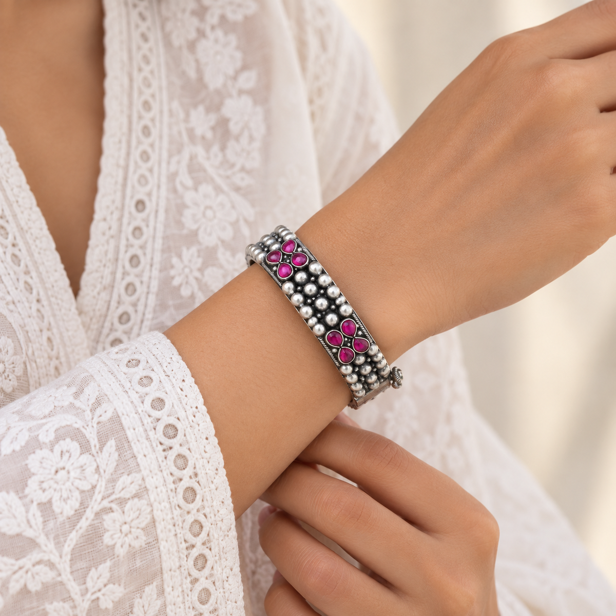Raava Pink Stone Silver 925 Bangle