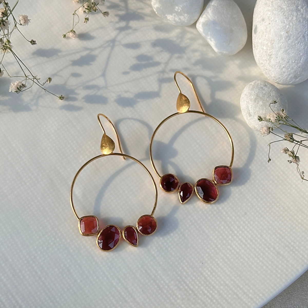 Garnet silver 925 earrings for women

Natural garnet stone sterling silver earrings

Red garnet gemstone 925 silver earrings

Garnet silver earrings handcrafted