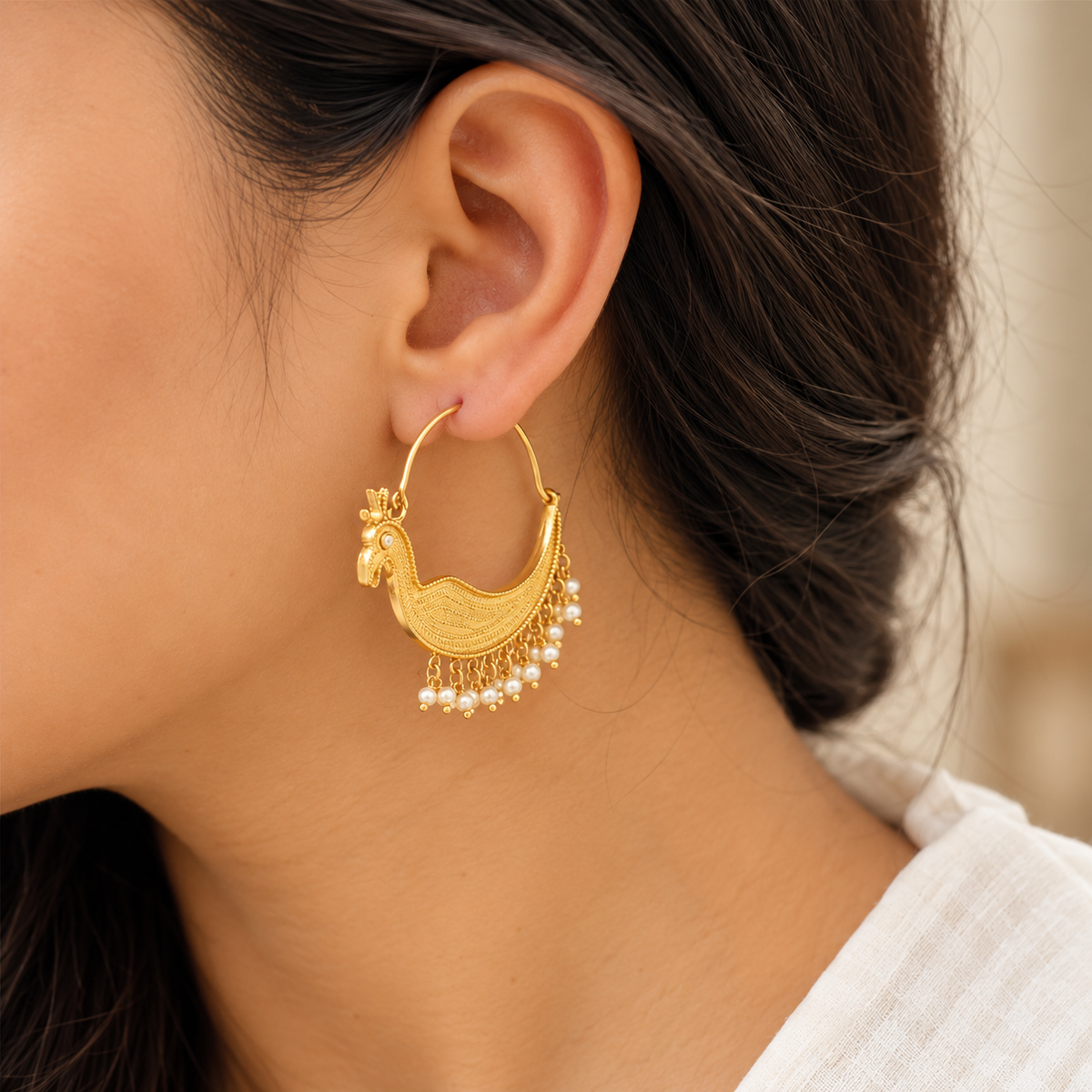 Suhra Peacock Pearl Gold plated Silver 925 Earrings
