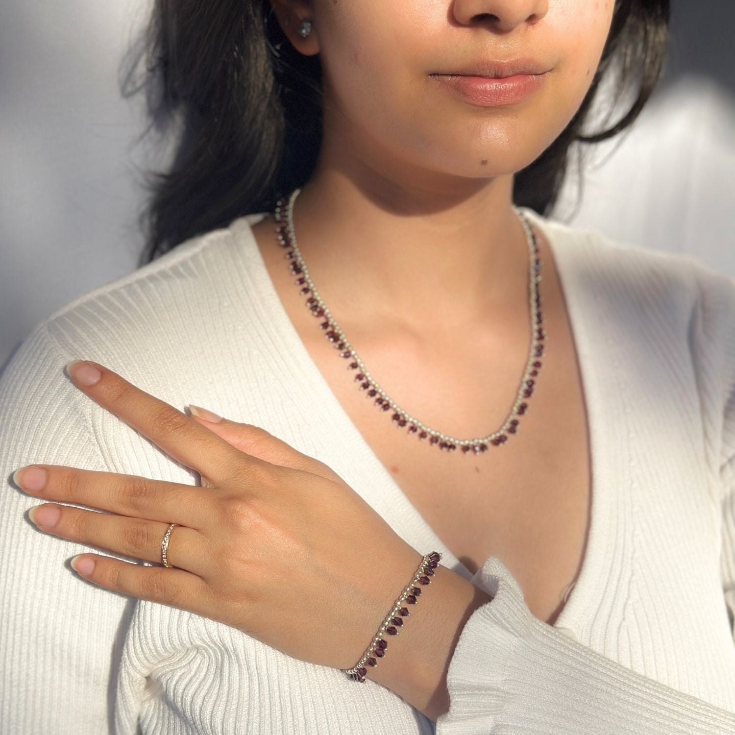 Garnet silver 925 bracelet for women

Natural garnet gemstone silver bracelet

Red garnet 925 sterling silver bracelet