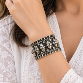 Tiyani Silver Handcuff