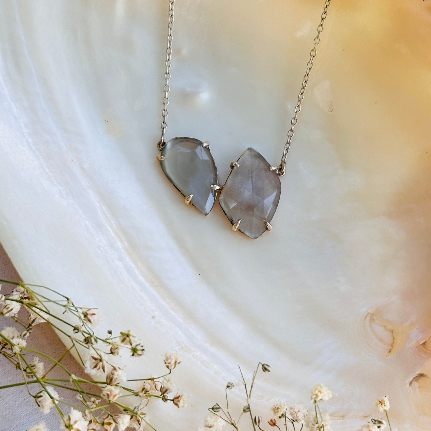 Moonstone silver 925 pendant necklace

Natural rainbow moonstone silver necklace

Moonstone 925 sterling silver pendant

Moonstone stone silver necklace India

Elegant moonstone silver necklace online

Minimal pendant 

minimal necklace 

Pendant for daily wear 