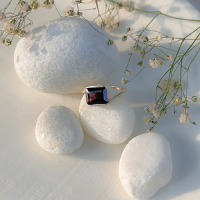 Garnet 18k silver 925 ring

Natural garnet gemstone silver 925 ring

Red garnet 925 sterling silver ring

Garnet stone silver ring India

Elegant garnet silver 925 ring